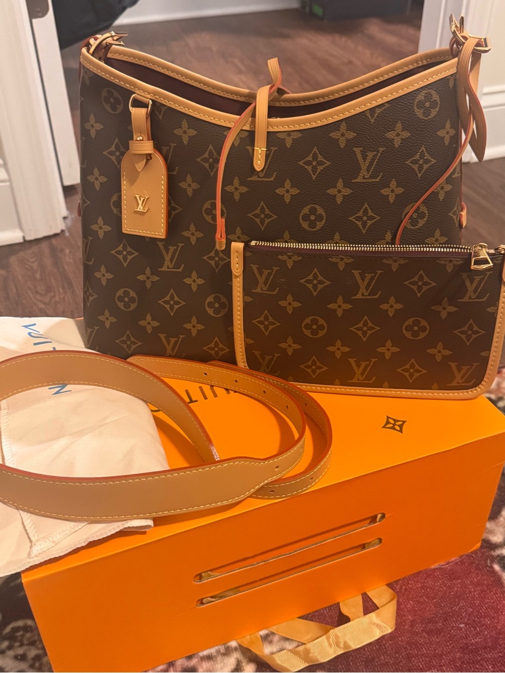 LV Carryall PM. New without papers. Dustbag & Box incl.